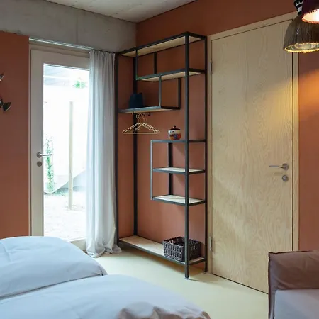 Gastehaus Auf Drei Ebenen Mit See- Und Alpenblick Fur 6 Personen Vully-les-Lacs