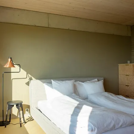 Gastehaus Auf Drei Ebenen Mit See- Und Alpenblick Fur 6 Personen