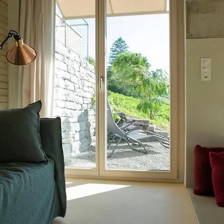 Gastehaus Auf Drei Ebenen Mit See- Und Alpenblick Fur 6 Personen Vully-les-Lacs